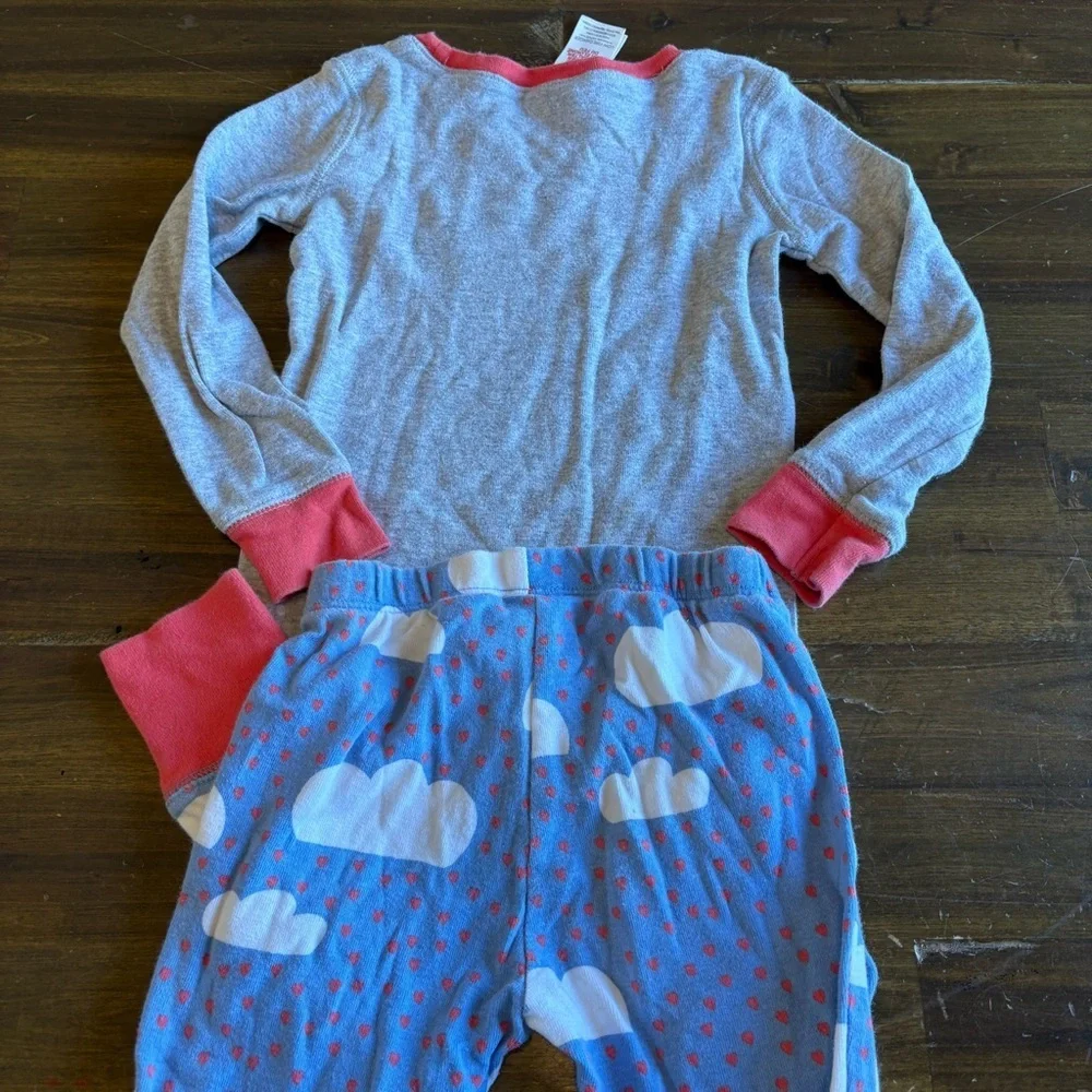 Mini Boden Cloud Rainbow Pajamas Toddler Girl Long Sleeve 3Y 3T Pink Blue